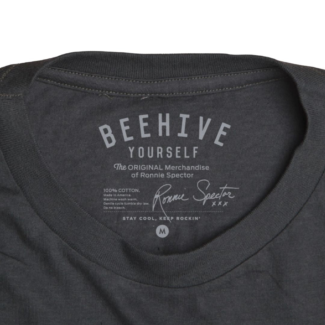 Ronnie Bad Girl T-Shirt - UNISEX